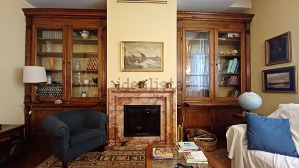 casa indipendente in vendita a Voghera
