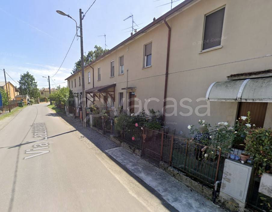 casa indipendente in vendita a Voghera