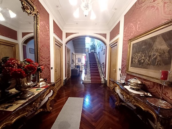 casa indipendente in vendita a Voghera