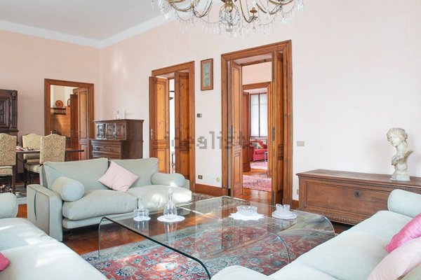 casa indipendente in vendita a Voghera