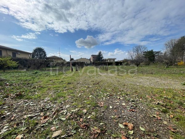 terreno edificabile in vendita a Voghera