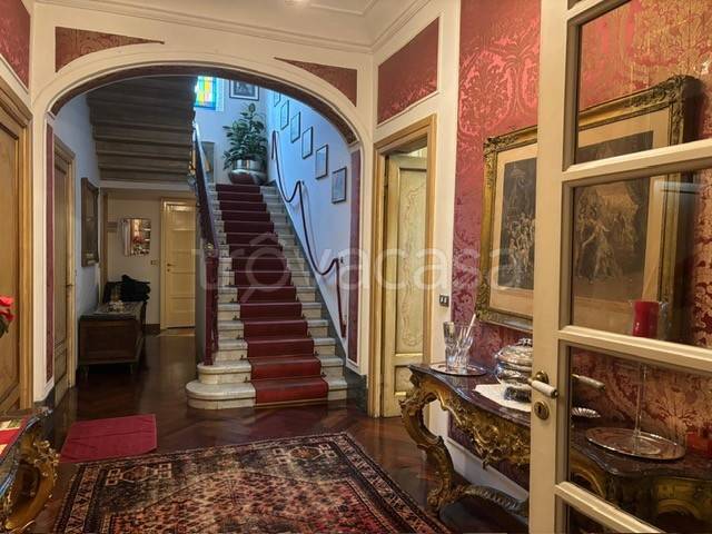 casa indipendente in vendita a Voghera