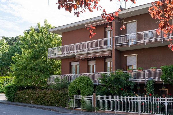 casa indipendente in vendita a Voghera