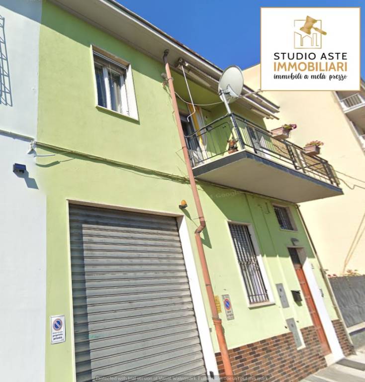 casa indipendente in vendita a Voghera
