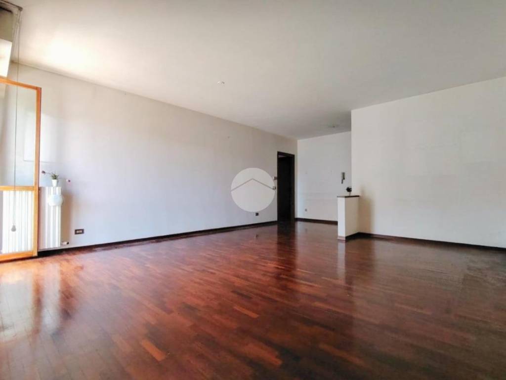 appartamento in vendita a Voghera