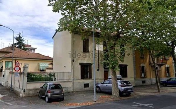 casa indipendente in vendita a Voghera