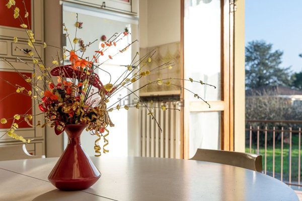 casa indipendente in vendita a Voghera