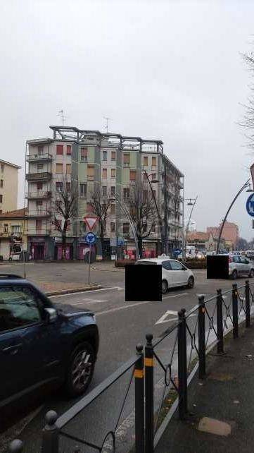 negozio in vendita a Voghera