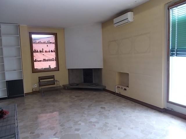 appartamento in vendita a Voghera