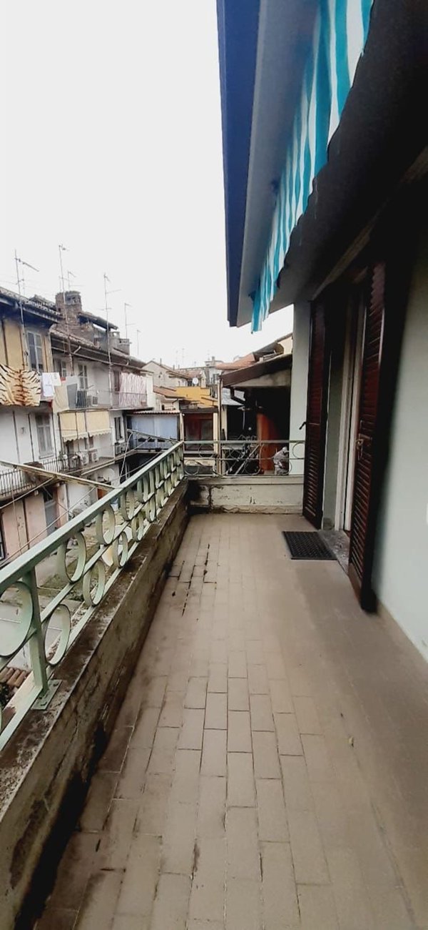 casa indipendente in vendita a Voghera