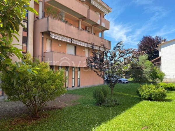 appartamento in vendita a Voghera