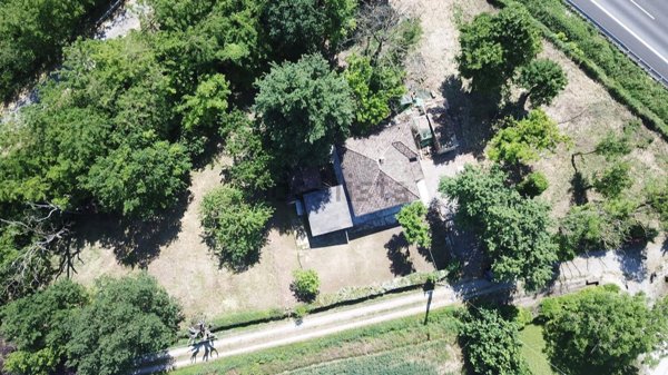 casa indipendente in vendita a Voghera