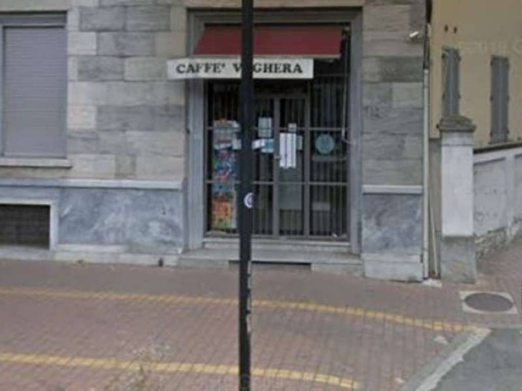 negozio in vendita a Voghera in zona Campoferro