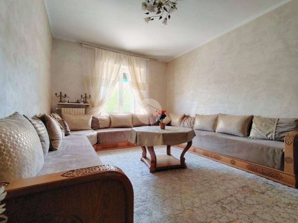 appartamento in vendita a Voghera in zona Campoferro