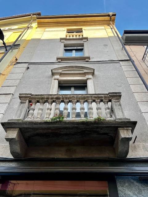 casa indipendente in vendita a Voghera