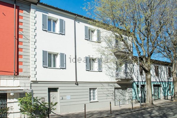 casa indipendente in vendita a Voghera
