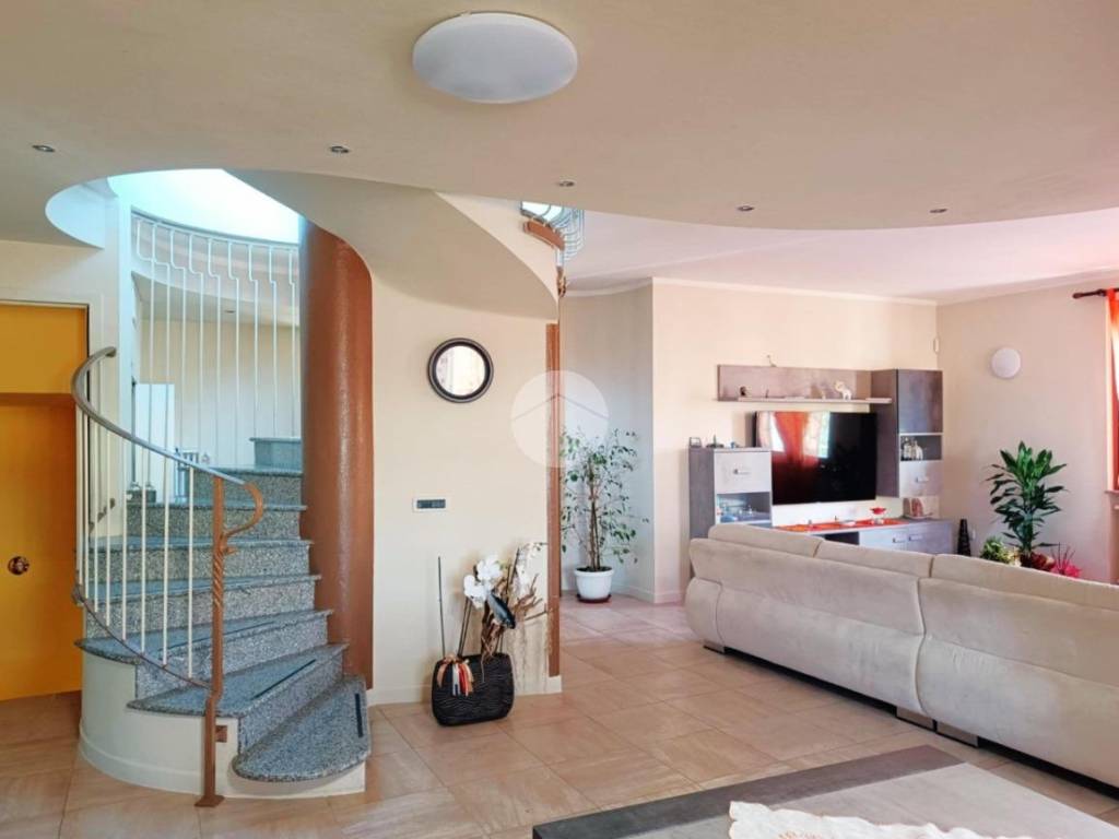 appartamento in vendita a Voghera