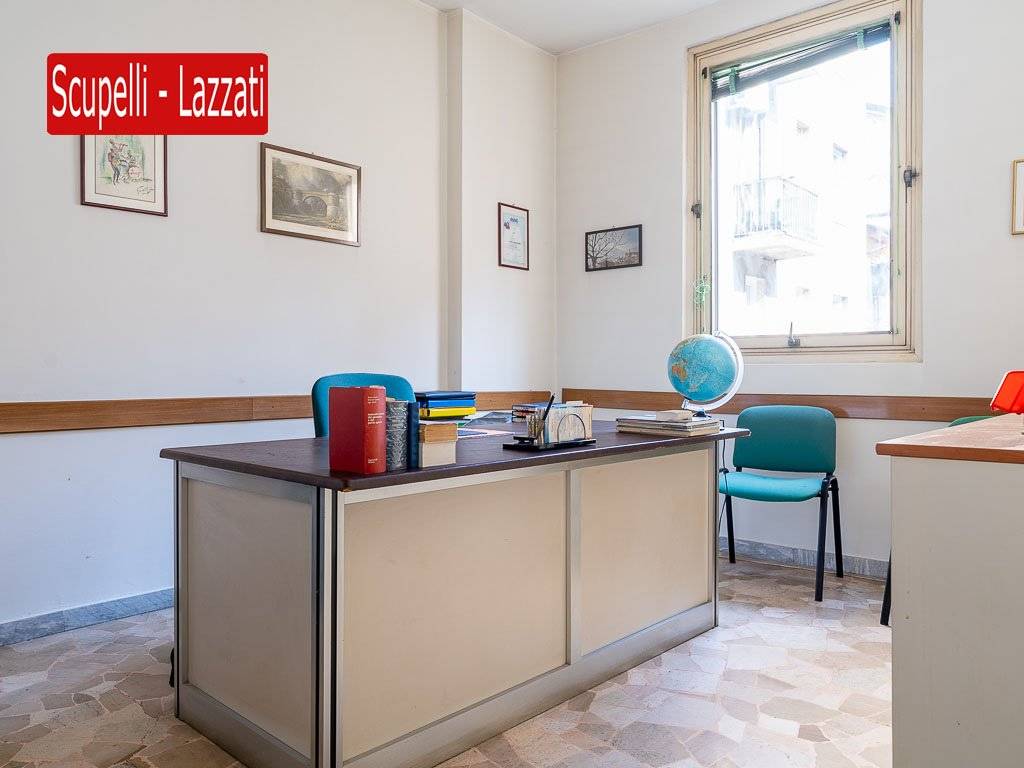 ufficio in vendita a Voghera