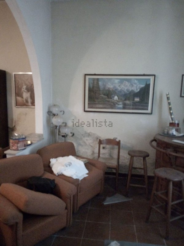 casa indipendente in vendita a Voghera