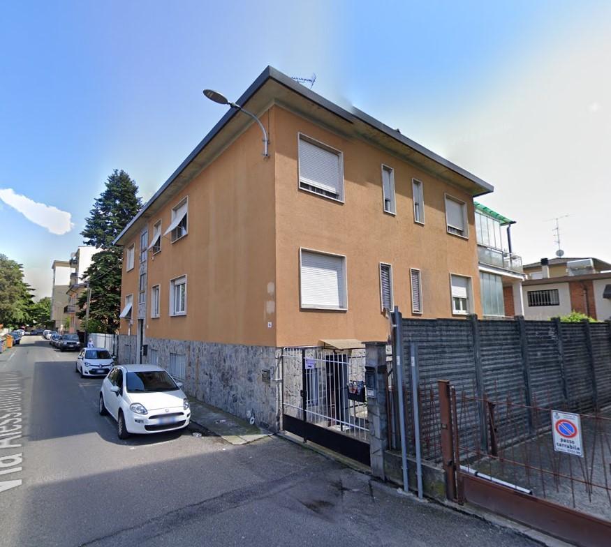 locale di sgombero in vendita a Voghera