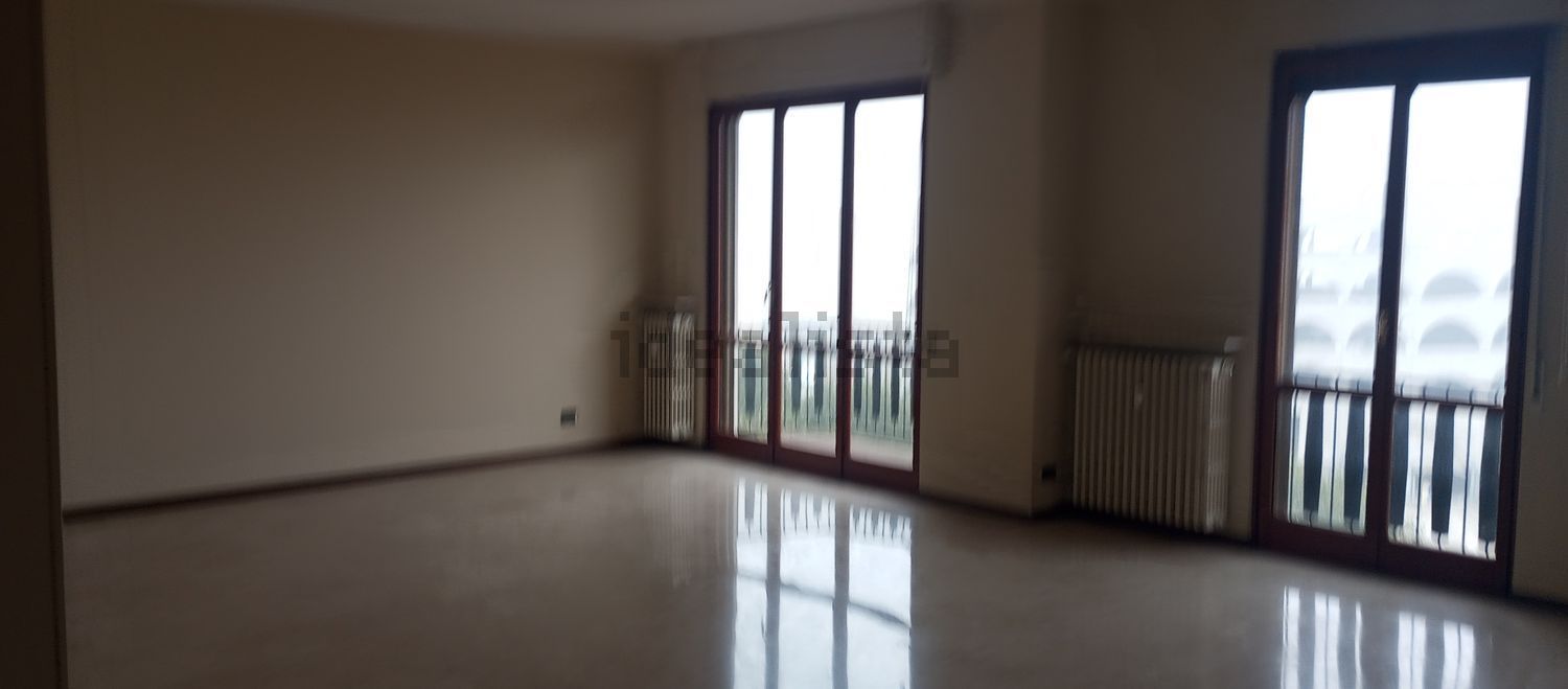 appartamento in vendita a Voghera