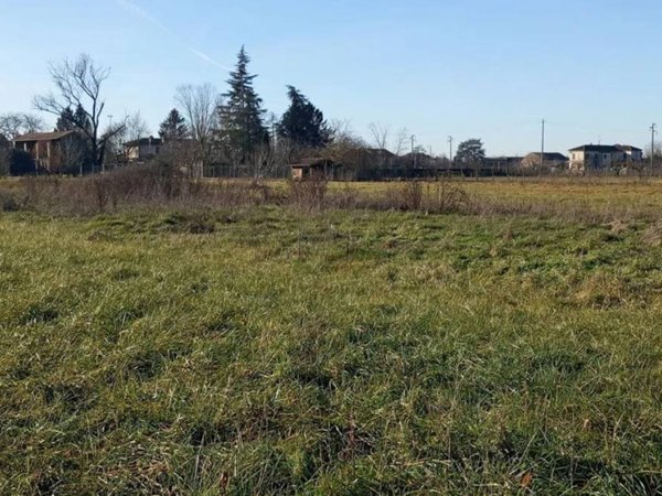 terreno agricolo in vendita a Voghera