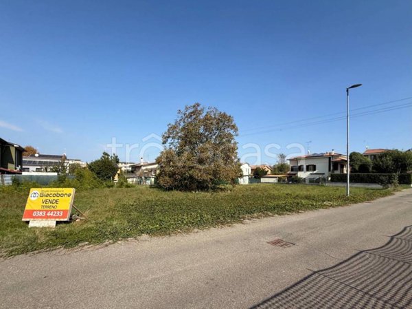 terreno agricolo in vendita a Voghera