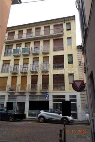 appartamento in vendita a Voghera