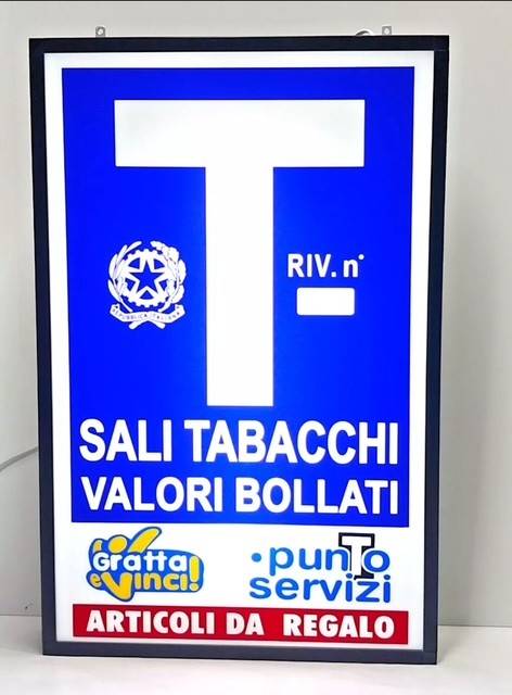 negozio in vendita a Voghera