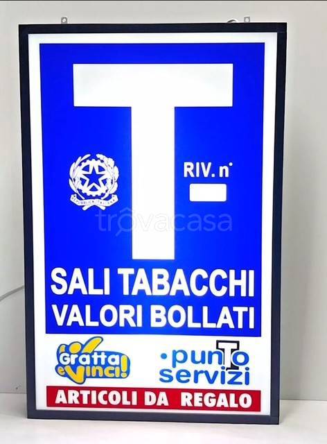 negozio in vendita a Voghera