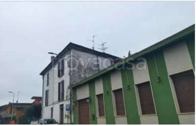 casa indipendente in vendita a Voghera