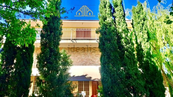 casa indipendente in vendita a Voghera