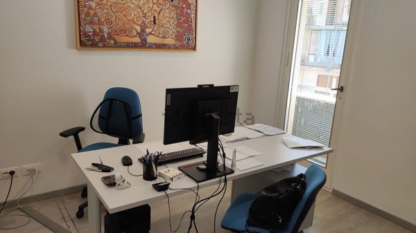ufficio in vendita a Voghera