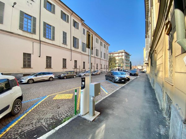 ufficio in vendita a Voghera