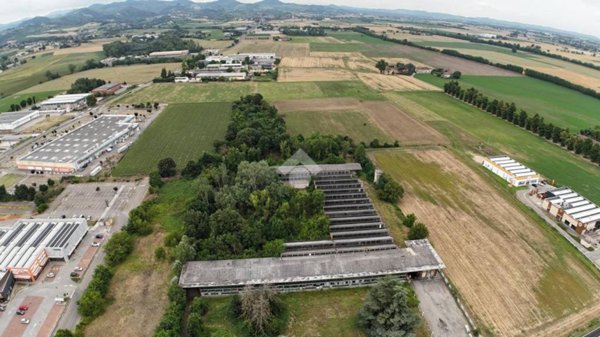 terreno industriale in vendita a Voghera