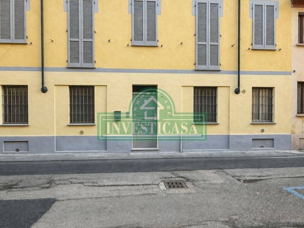 casa indipendente in vendita a Voghera