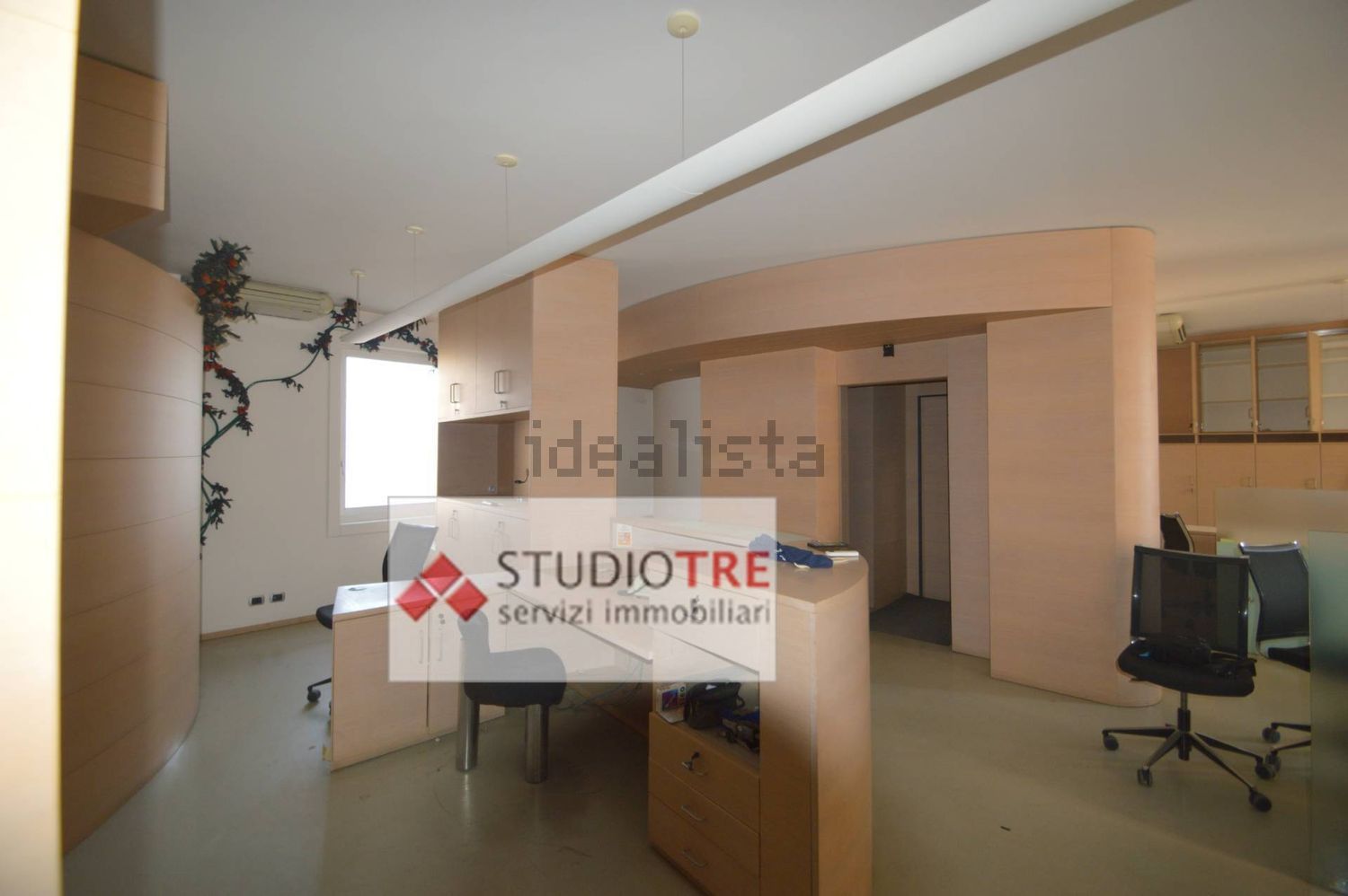 ufficio in vendita a Voghera