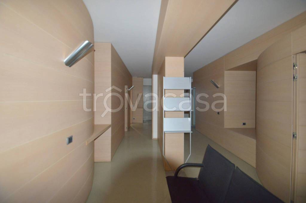 ufficio in vendita a Voghera