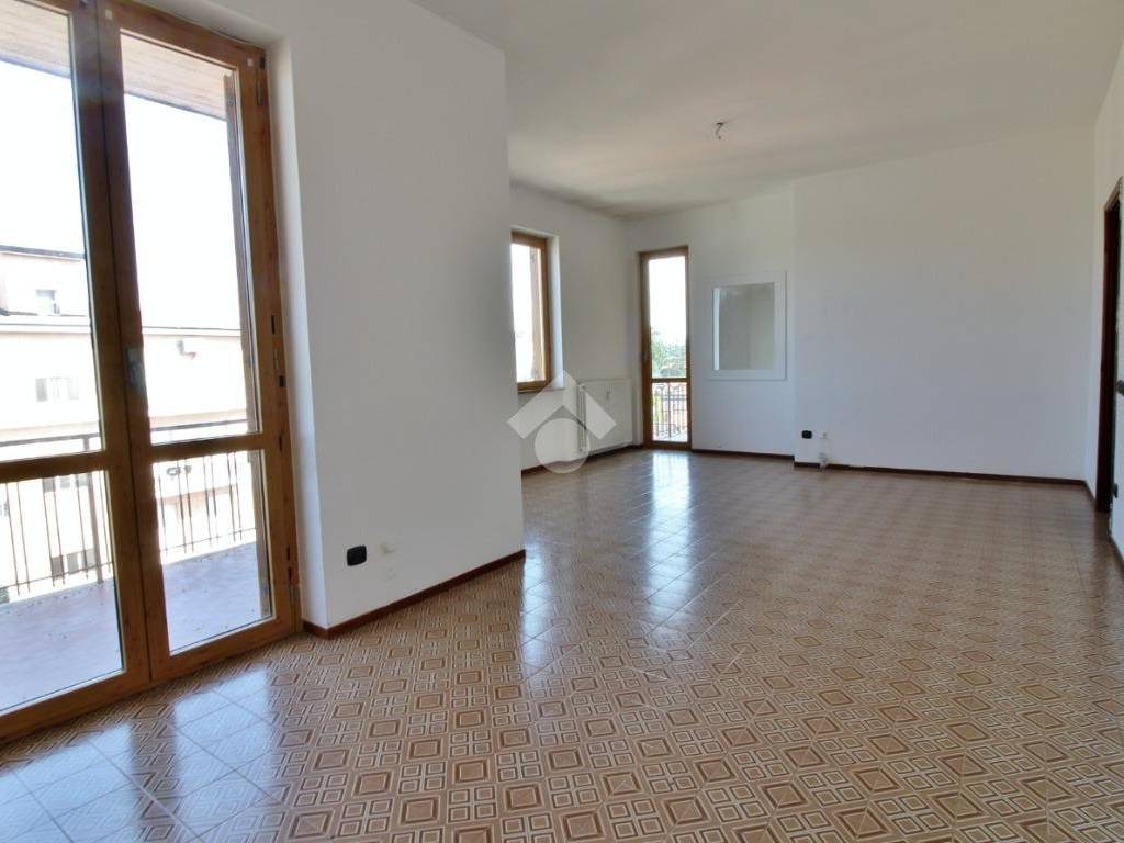 appartamento in vendita a Voghera