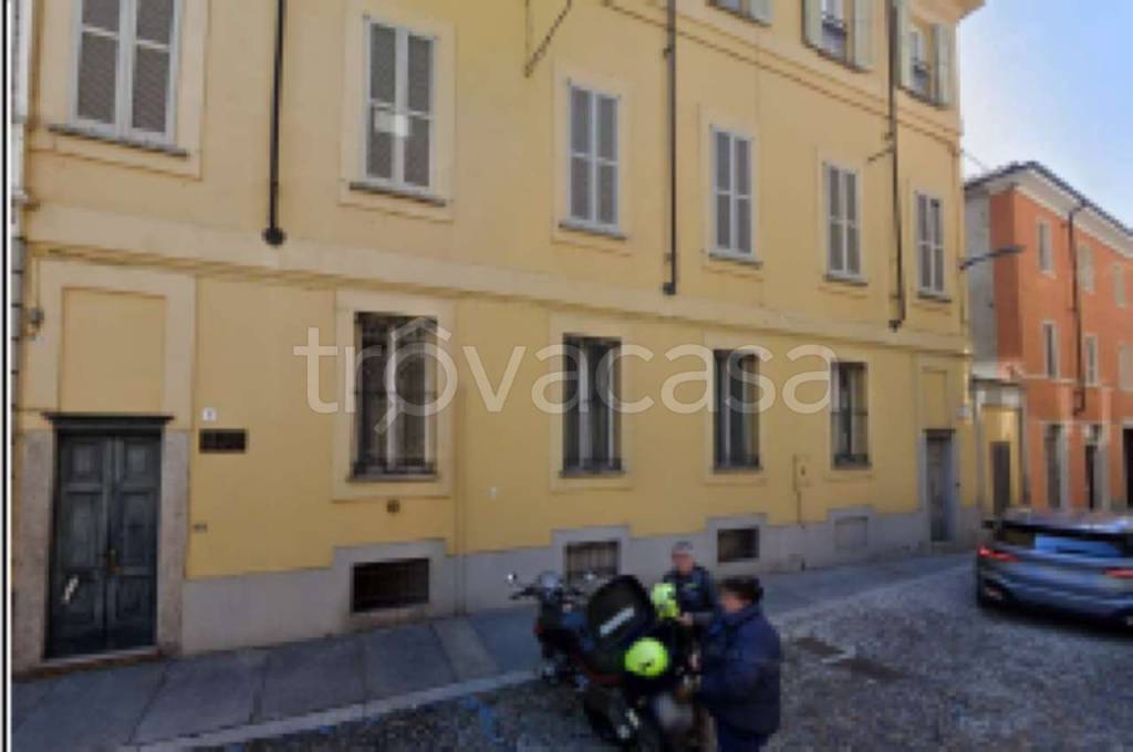 ufficio in vendita a Voghera