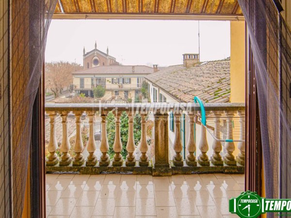 appartamento in vendita a Voghera in zona Oriolo