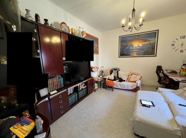 appartamento in vendita a Voghera in zona Oriolo