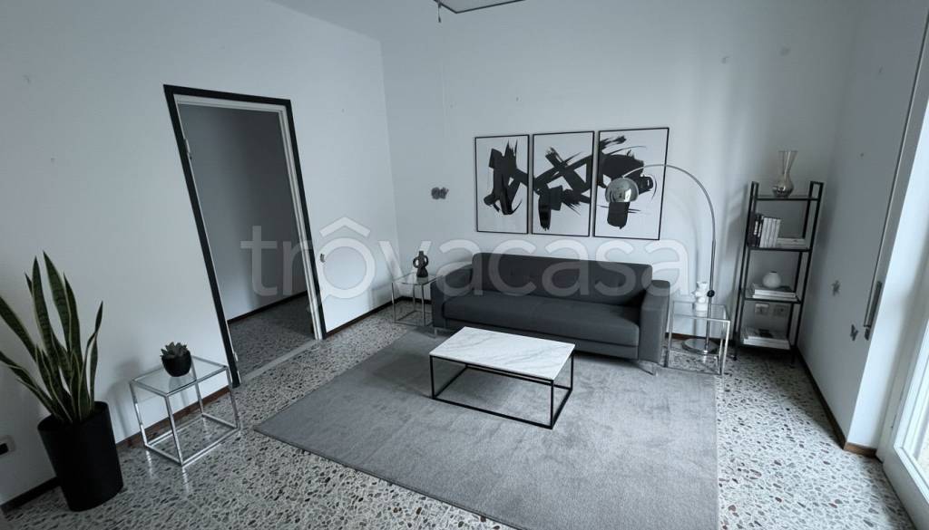 appartamento in vendita a Voghera