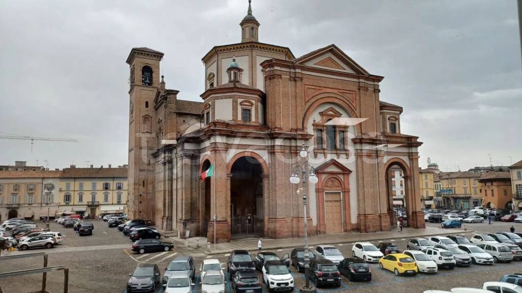 appartamento in vendita a Voghera