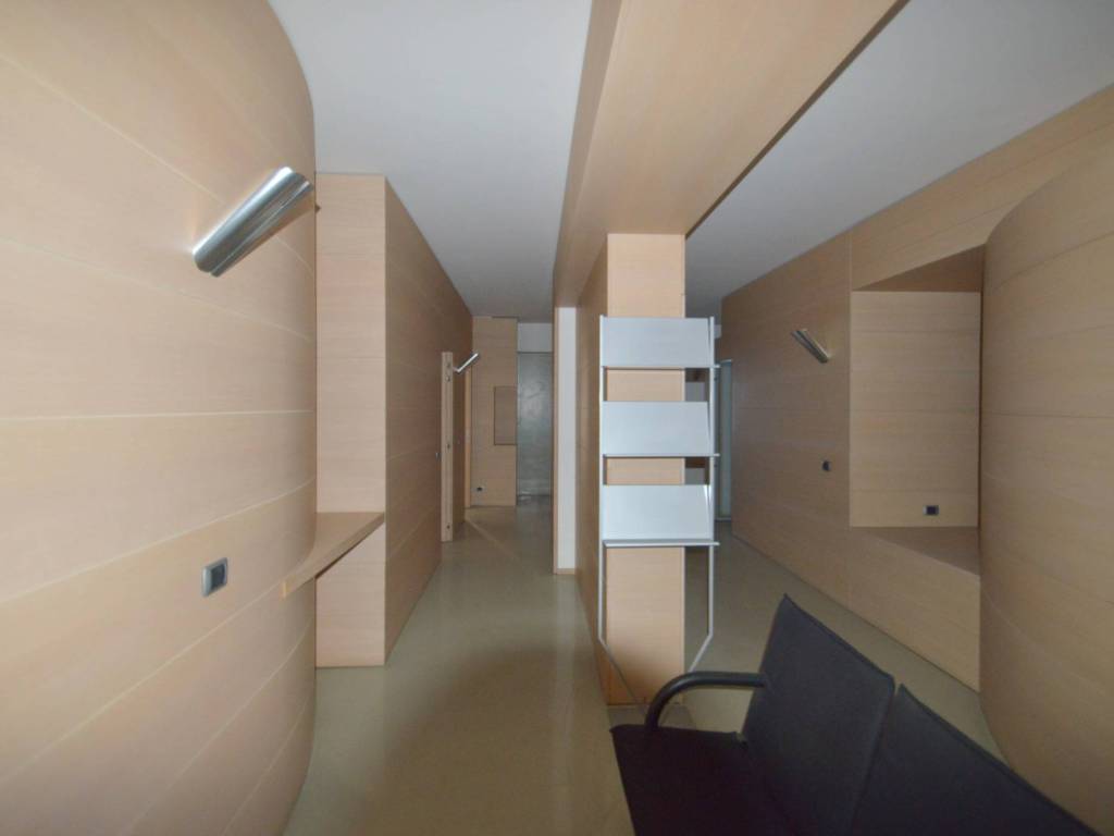 ufficio in vendita a Voghera