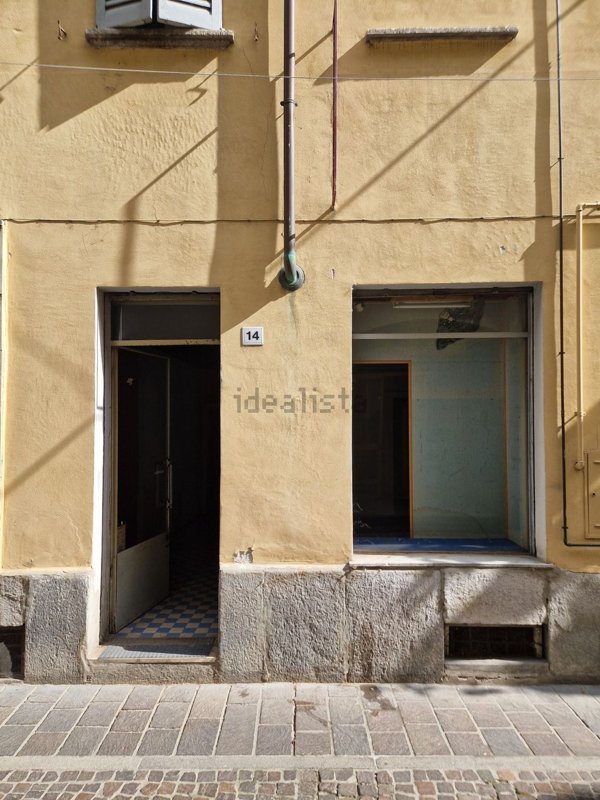 ufficio in vendita a Voghera