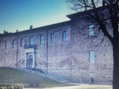 intera palazzina in vendita a Voghera