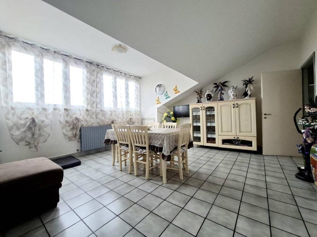 appartamento in vendita a Voghera