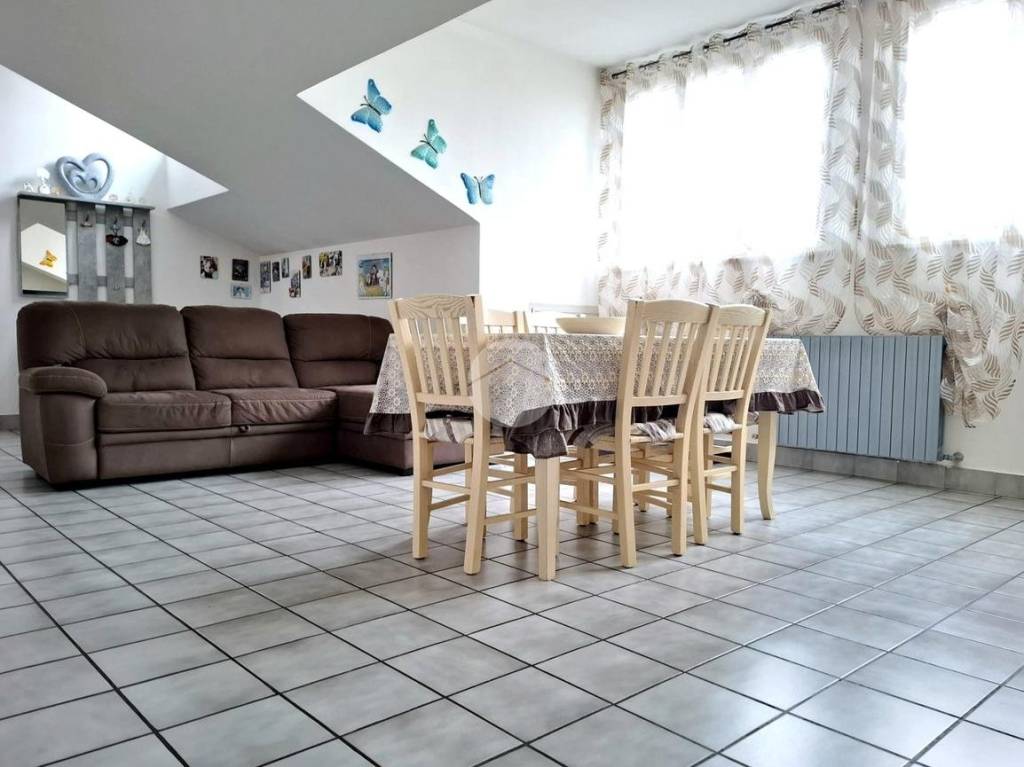 appartamento in vendita a Voghera