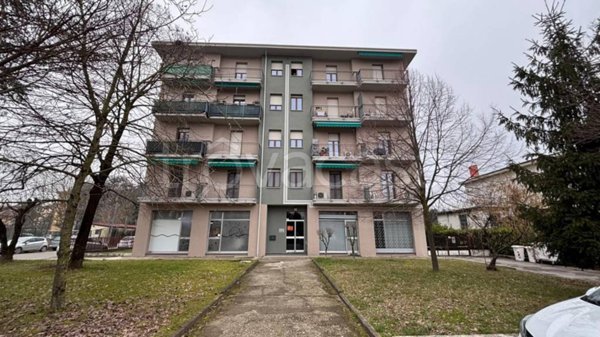 appartamento in vendita a Voghera in zona Medassino